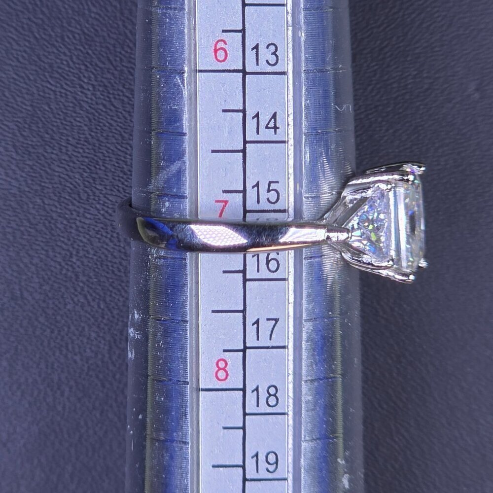 2 ct Moissanite 925 Silver Ring Size‎ 7 - Picture 2 of 9